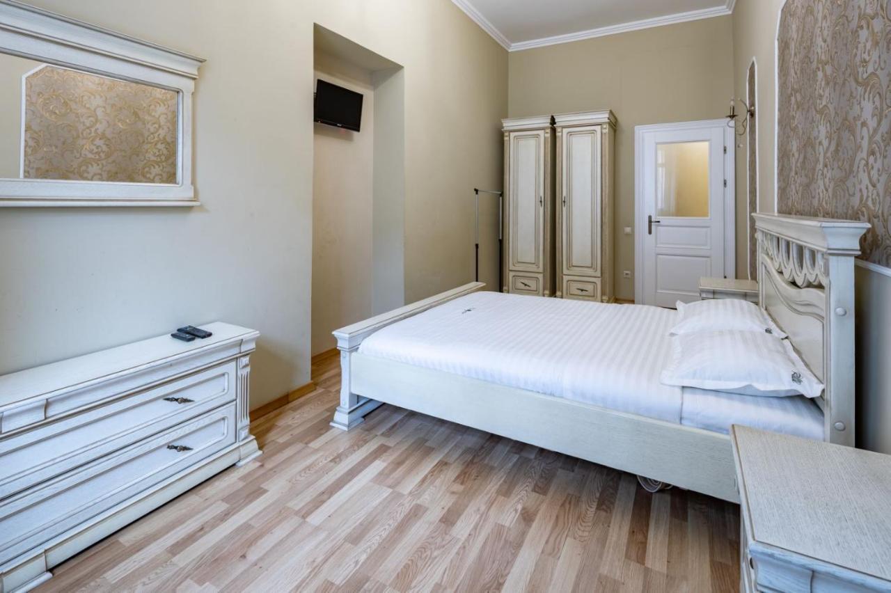 Romari Сербська 9 Apartment Лвив Екстериор снимка