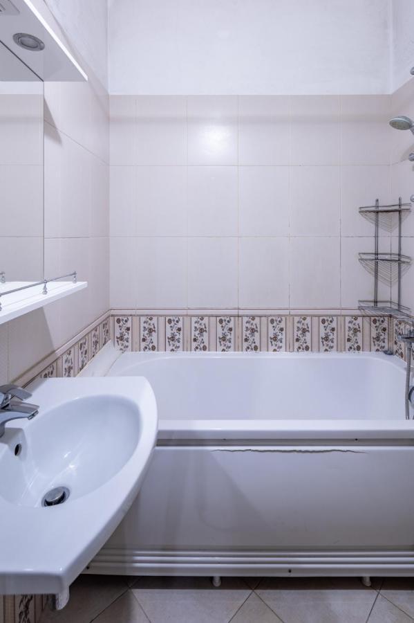Romari Сербська 9 Apartment Лвив Екстериор снимка