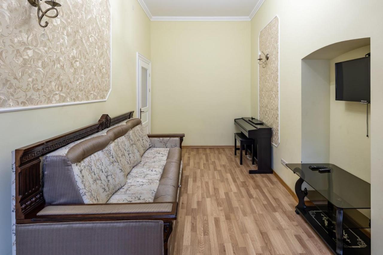Romari Сербська 9 Apartment Лвив Екстериор снимка